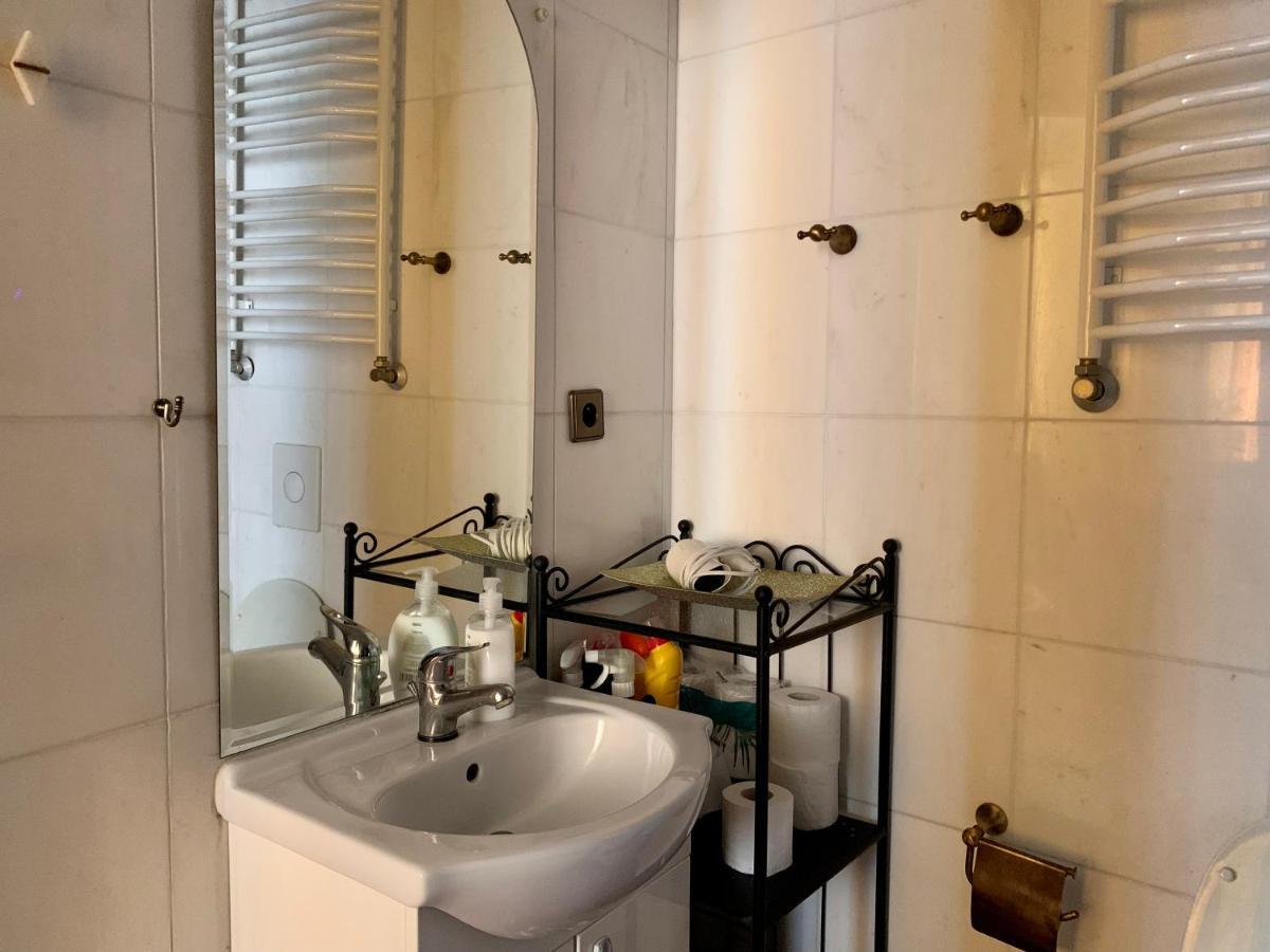 Beautiful And Charming Apartment In The Heart Of The Old Town Varsavia Esterno foto