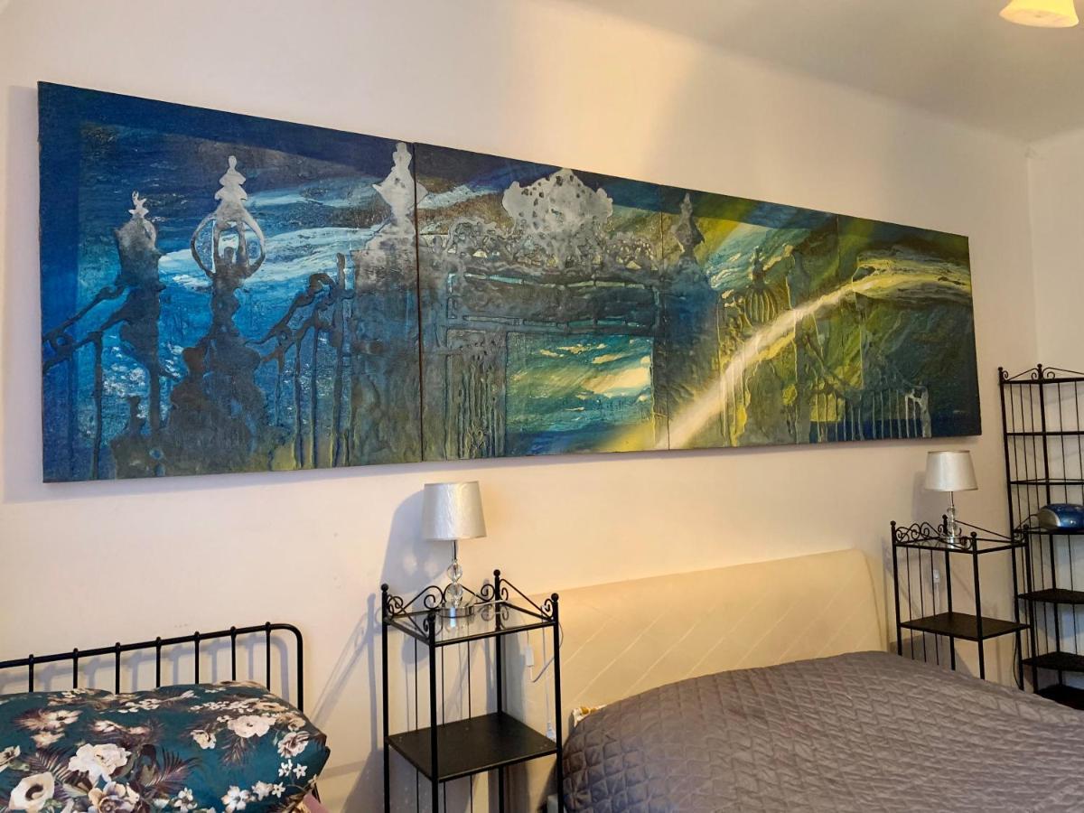 Beautiful And Charming Apartment In The Heart Of The Old Town Varsavia Esterno foto